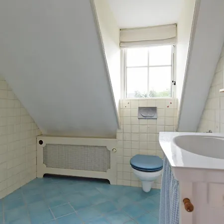 Gasthuis Luxury In Quiet Neighbourhood Near